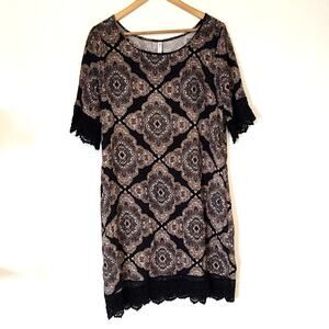 Piphany Brooks Short Sleeve Dress Crochet Trim Handkerchief Pattern Large